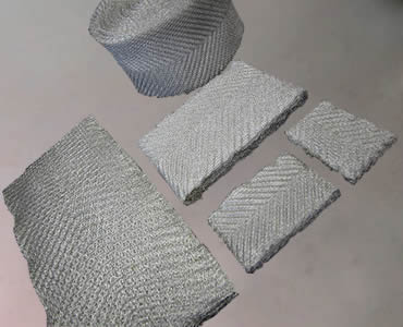 Several filters made of ginned knitted wire mesh, but no compressed.