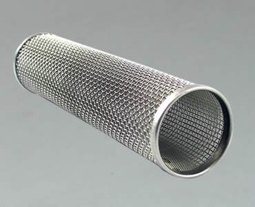 A cylindrical filter tube made of multi layers stainless steel woven mesh.